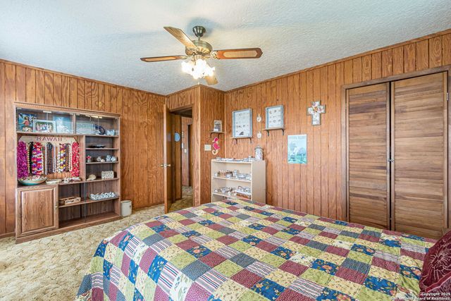 2034 County Road 342, La Vernia, TX 78121