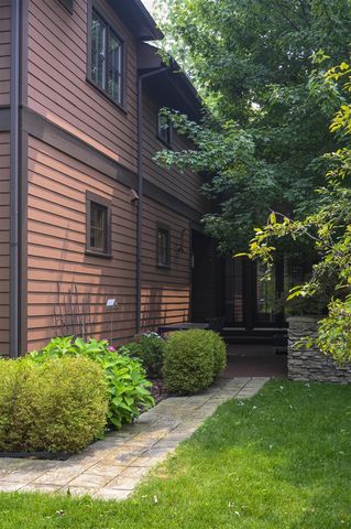 1523 Villa Road, Birmingham, MI 48009