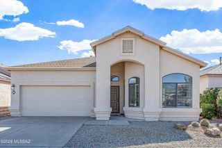 10008 E VÃa Del Pasto, Tucson, AZ 85747