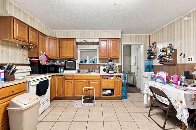 2125 Winona Drive, Middletown, OH 45042