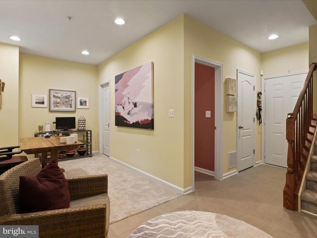 521 OVERLOOK PARK DR #49, Oxon Hill, MD 20745
