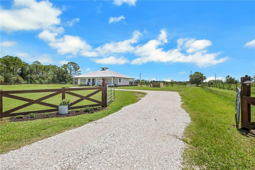 37061 Rickard LN, NORTH FORT MYERS, FL 33917 — photo 5