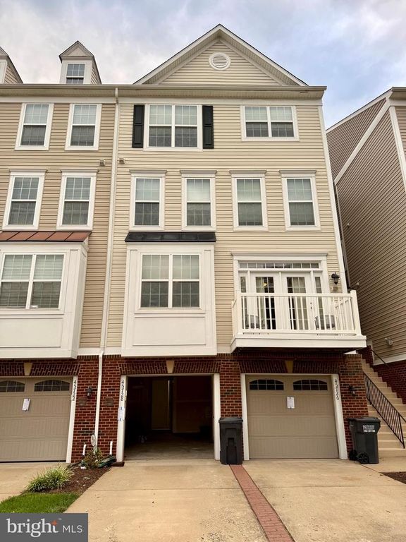 45728 WINDING BRANCH TER, Sterling, VA 20166