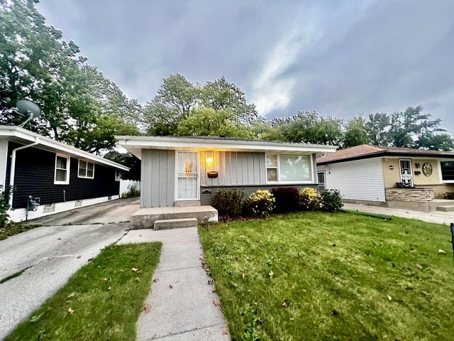 7007 N 41st STREET, Milwaukee, WI 53209