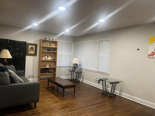 7007 N 41st STREET, Milwaukee, WI 53209