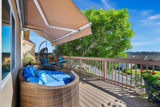 1989 Seawind Way, Oceanside, CA 92054