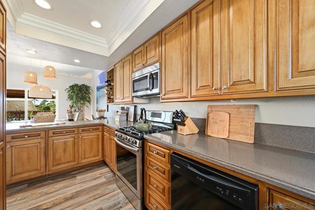 1989 Seawind Way, Oceanside, CA 92054