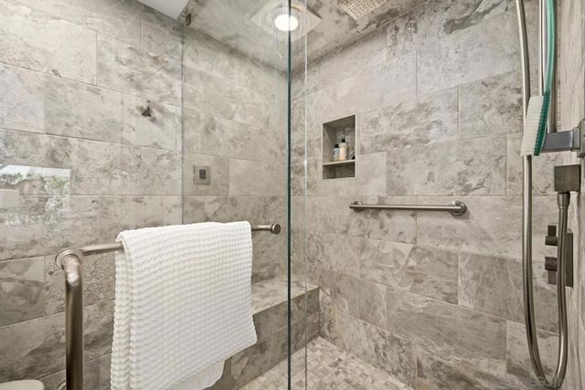 1989 Seawind Way, Oceanside, CA 92054