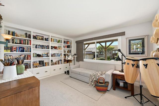 1989 Seawind Way, Oceanside, CA 92054