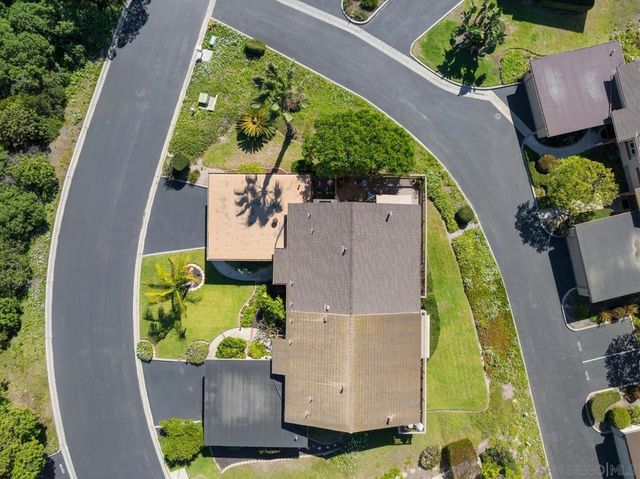 1989 Seawind Way, Oceanside, CA 92054