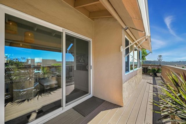 1989 Seawind Way, Oceanside, CA 92054