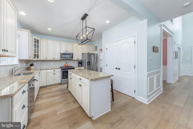 508 DEFRANCESCO CIR, Glassboro, NJ 08028