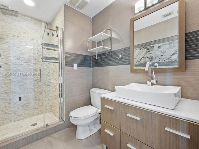 19116 Fisher Island Dr 19116, Miami Beach, FL 33109