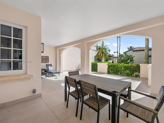 19116 Fisher Island Dr 19116, Miami Beach, FL 33109