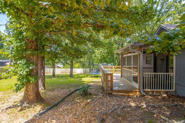 16 Marble Ct, Little Rock, AR 72212