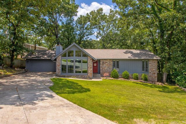 16 Marble Ct, Little Rock, AR 72212