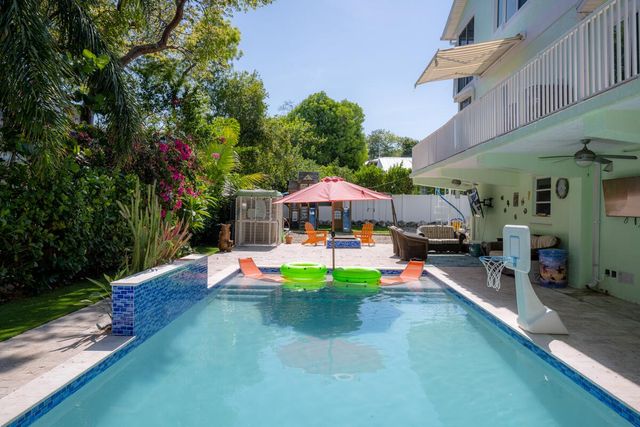 464 Lime Drive, Key Largo, FL 33037