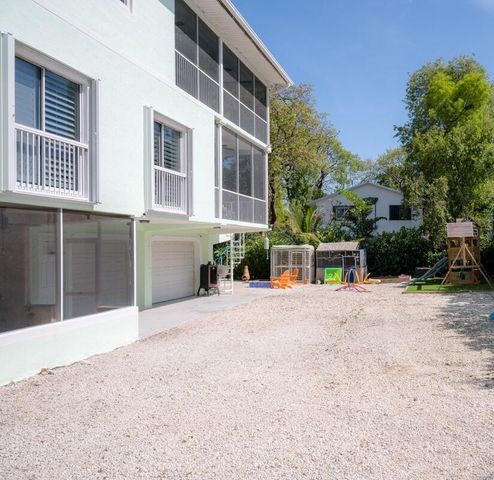 464 Lime Drive, Key Largo, FL 33037