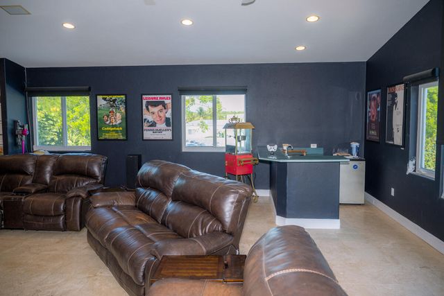 464 Lime Drive, Key Largo, FL 33037