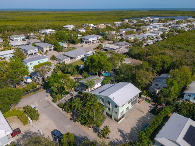 464 Lime Drive, Key Largo, FL 33037