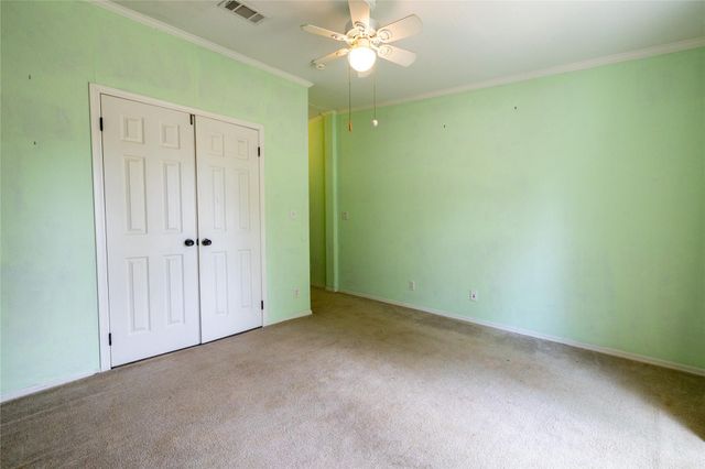 1400 Seminole TRL, Dale, TX 78616