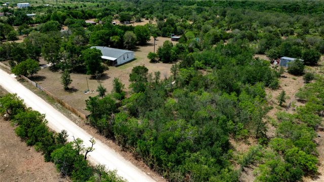 1400 Seminole TRL, Dale, TX 78616