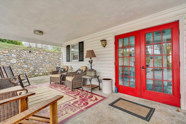 2238 Houston Mines RD, Troutville, VA 24175