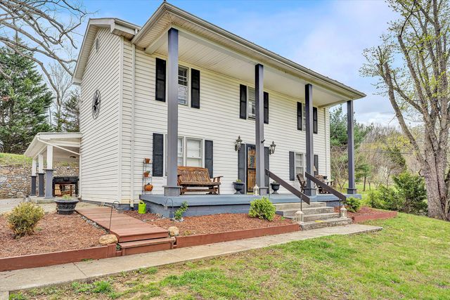 2238 Houston Mines RD, Troutville, VA 24175