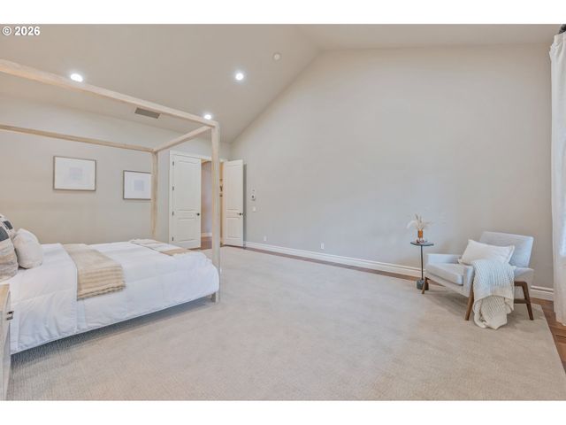 3689 MARCELLA Dr, Eugene, OR 97408