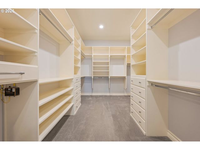 3689 MARCELLA Dr, Eugene, OR 97408