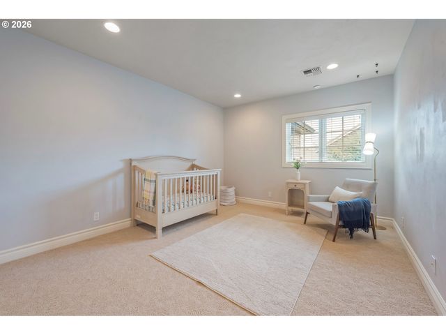 3689 MARCELLA Dr, Eugene, OR 97408