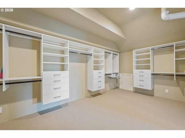 3689 MARCELLA Dr, Eugene, OR 97408