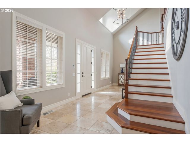 3689 MARCELLA Dr, Eugene, OR 97408