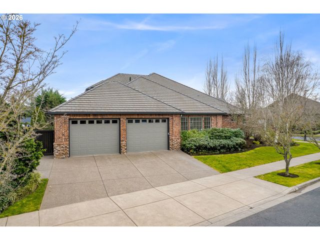 3689 MARCELLA Dr, Eugene, OR 97408