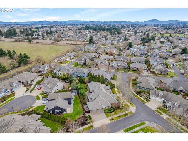 3689 MARCELLA Dr, Eugene, OR 97408