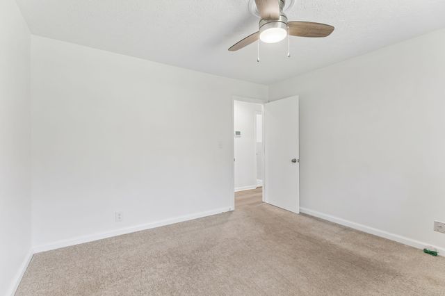 1001 Lakeside Dr, Ashland City, TN 37015