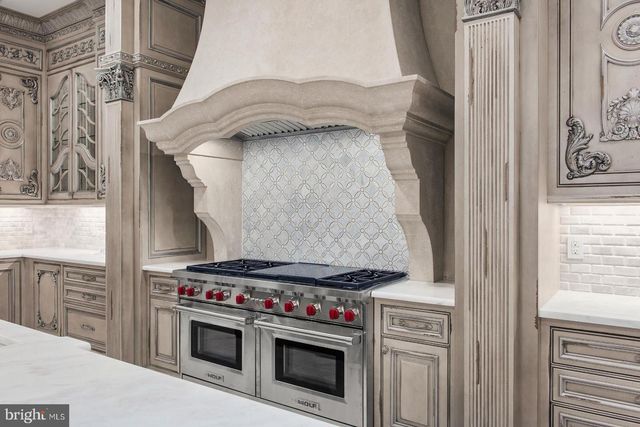 9412 MAFI CT, Great Falls, VA 22066