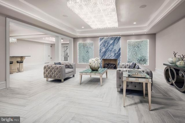 9412 MAFI CT, Great Falls, VA 22066