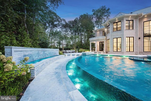 9412 MAFI CT, Great Falls, VA 22066