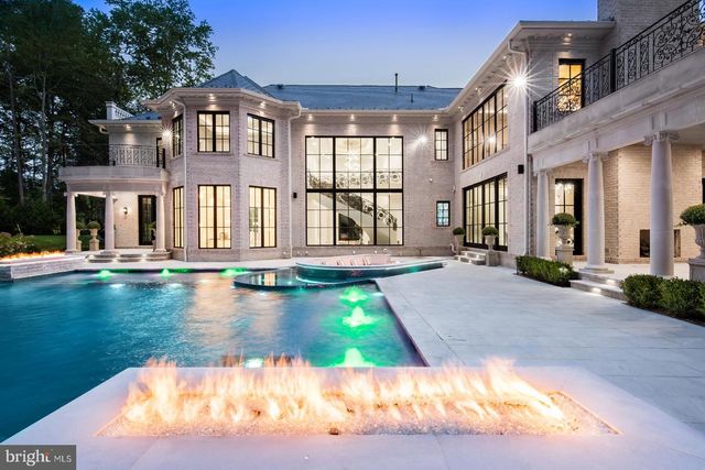 9412 MAFI CT, Great Falls, VA 22066