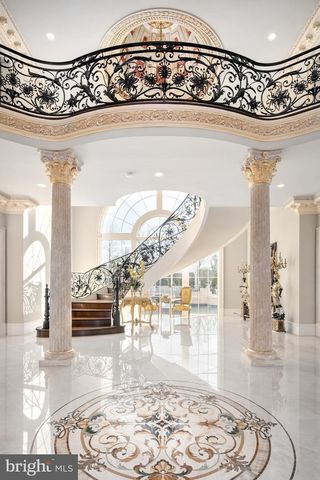 9412 MAFI CT, Great Falls, VA 22066