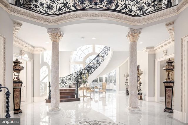 9412 MAFI CT, Great Falls, VA 22066