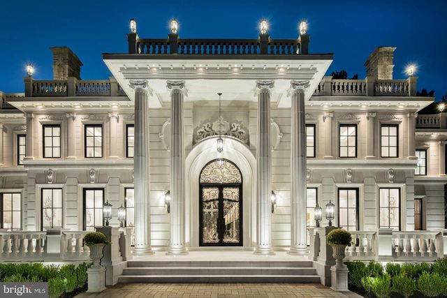 9412 MAFI CT, Great Falls, VA 22066