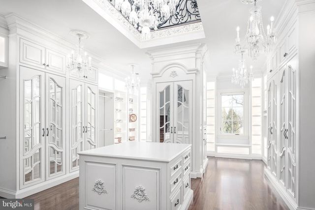 9412 MAFI CT, Great Falls, VA 22066