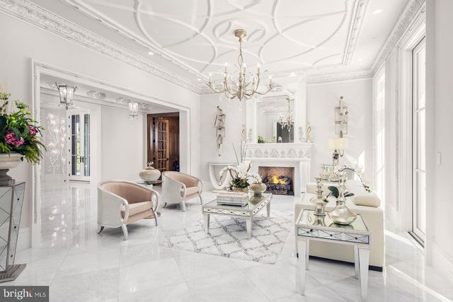 9412 MAFI CT, Great Falls, VA 22066