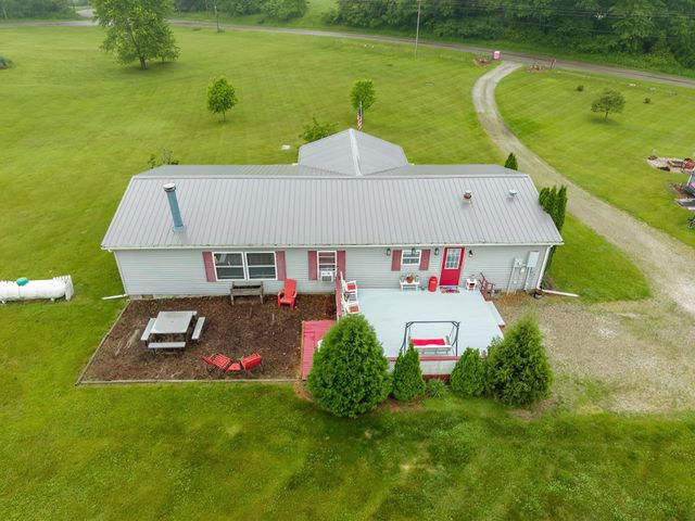 572 N 450 W, Angola, IN 46703