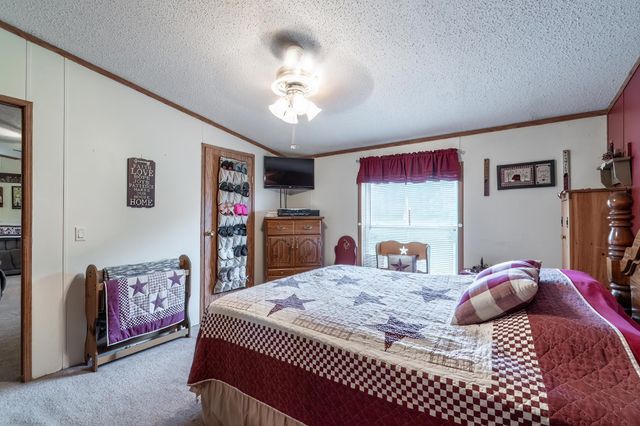 572 N 450 W, Angola, IN 46703