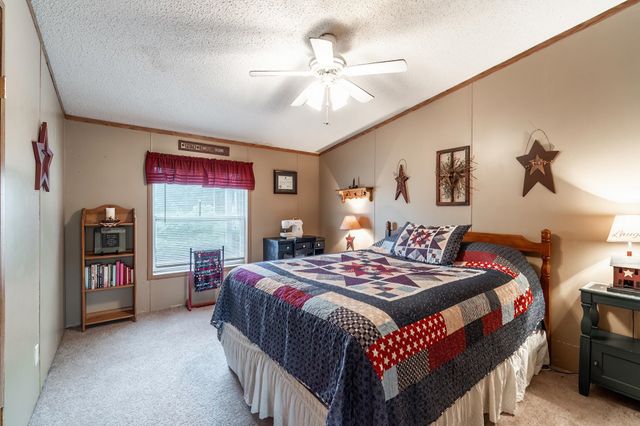 572 N 450 W, Angola, IN 46703