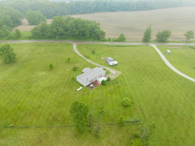 572 N 450 W, Angola, IN 46703