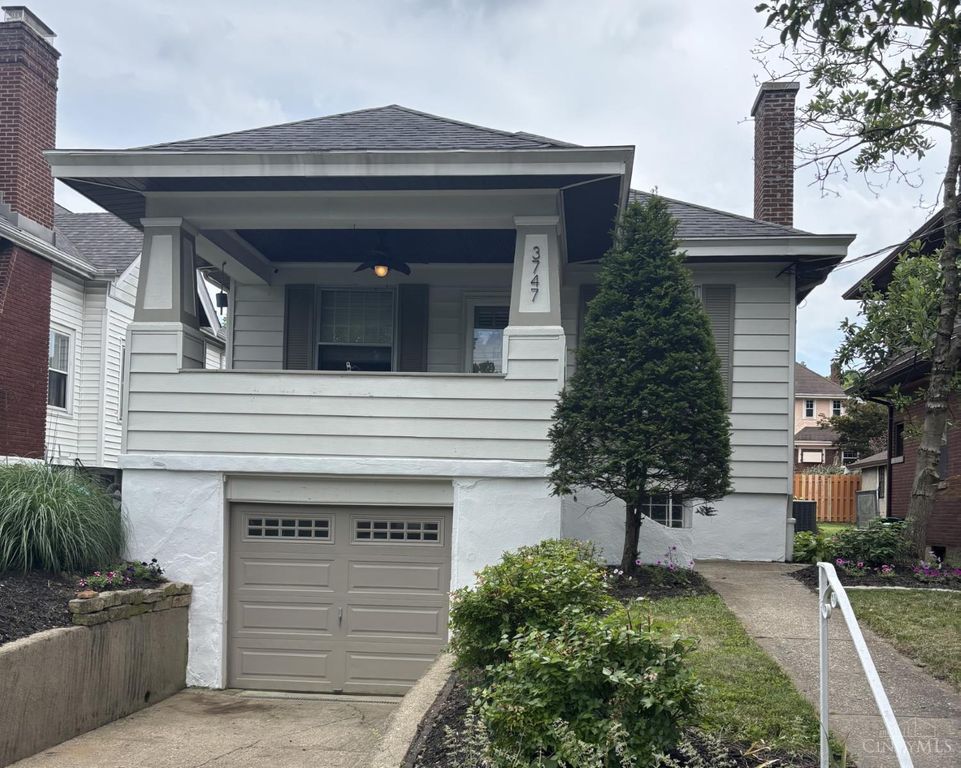 3747 Aylesboro Avenue, Cincinnati, OH 45208